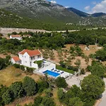 Rustica Villa Neum