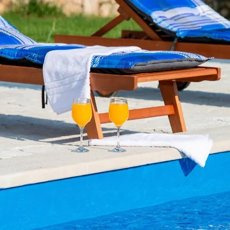 Rustica Вилла *