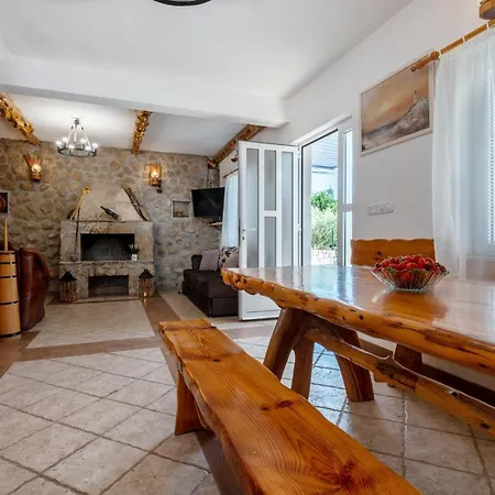 Rustica Villa *