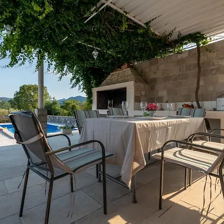 Rustica Villa