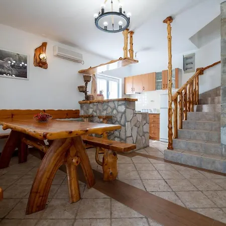 Rustica Villa *
