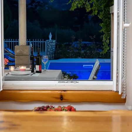 Rustica Villa *
